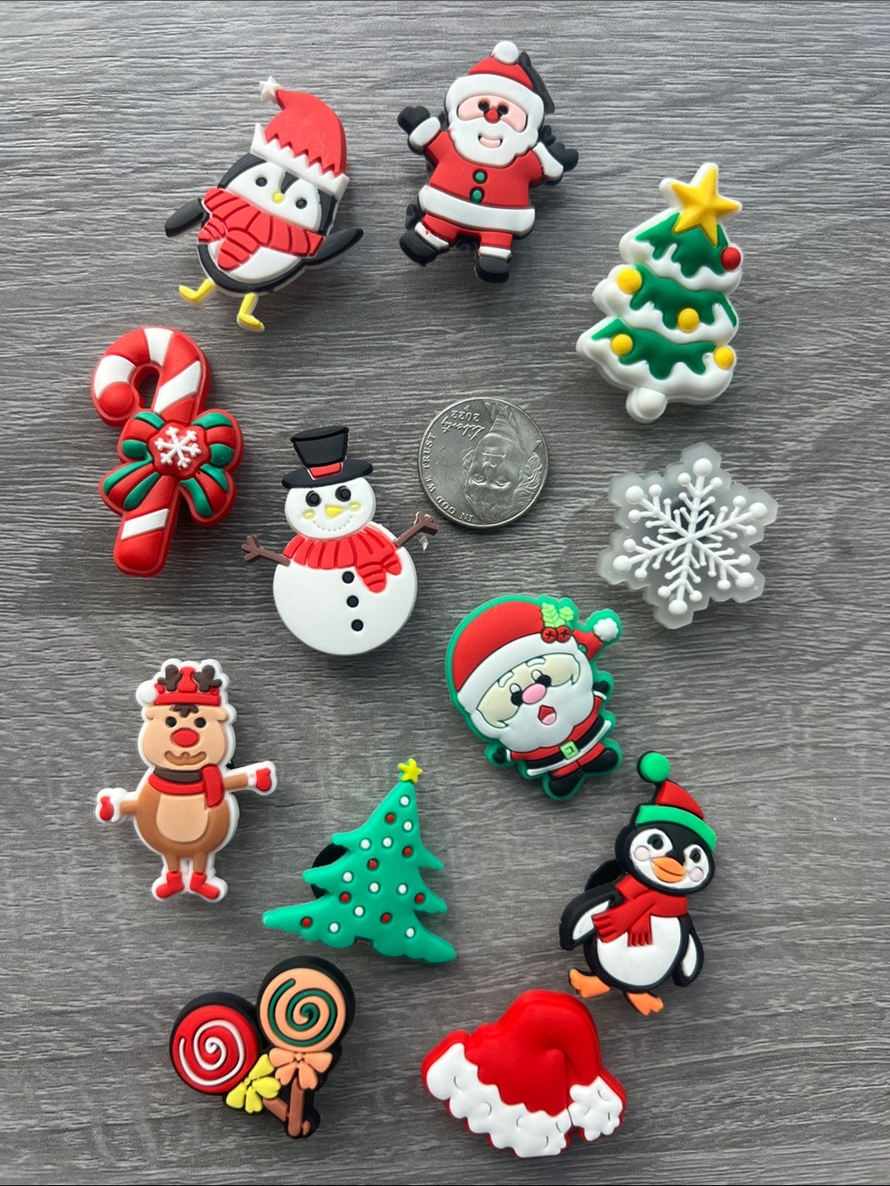 Jibbitz Holiday Shoe Charms – Red, Green, White, Black, Yellow